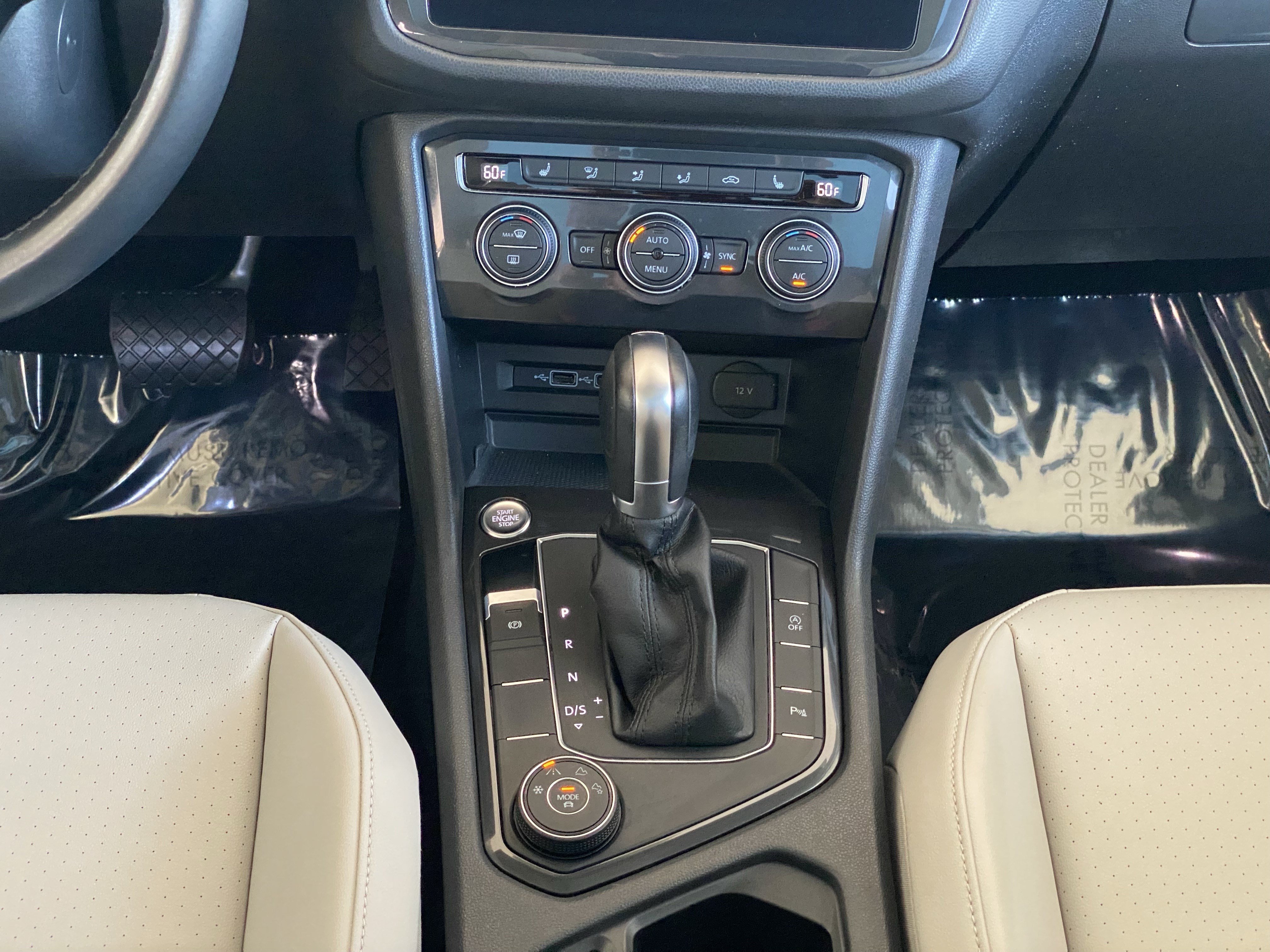 Used 2019 Volkswagen Tiguan SEL AWD/4WD image 8