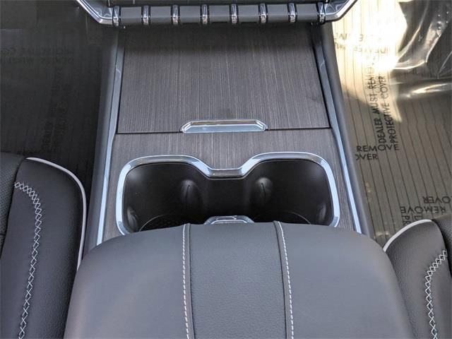 New 2026 GMC Acadia Denali w/ Super Cruise Package FWD image 19