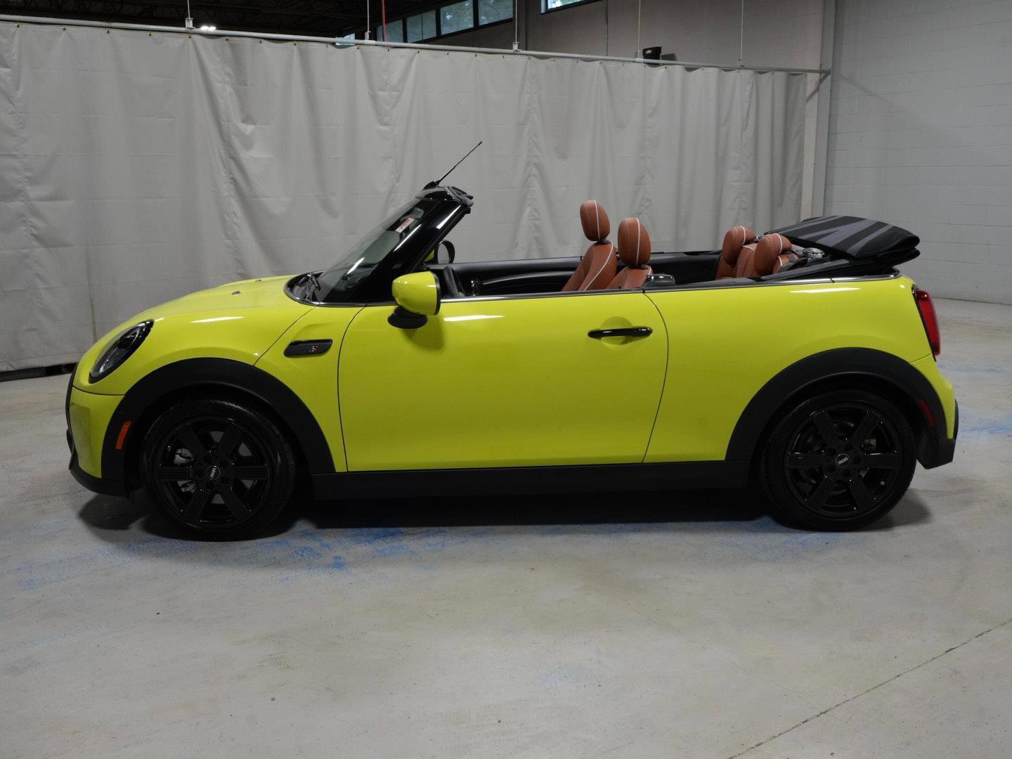 Certified 2023 MINI Cooper S FWD image 15