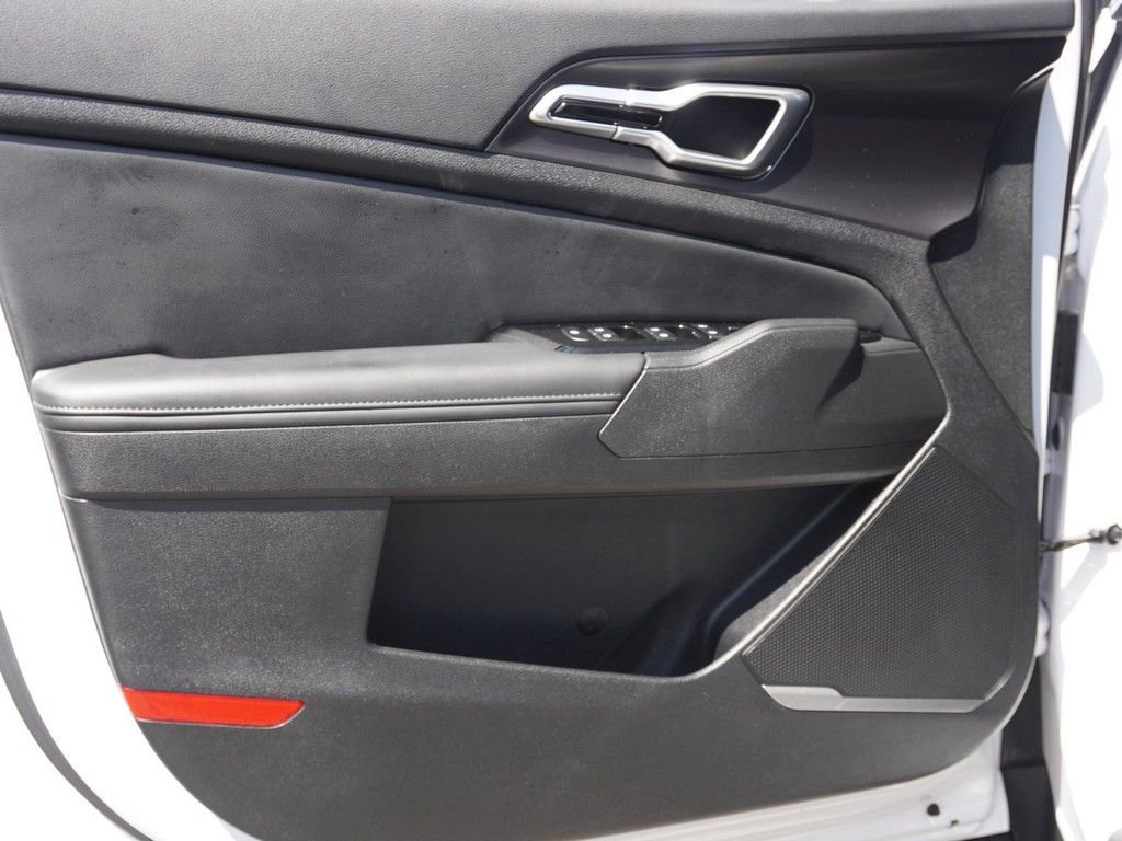 Used 2023 Kia Sportage EX image 20