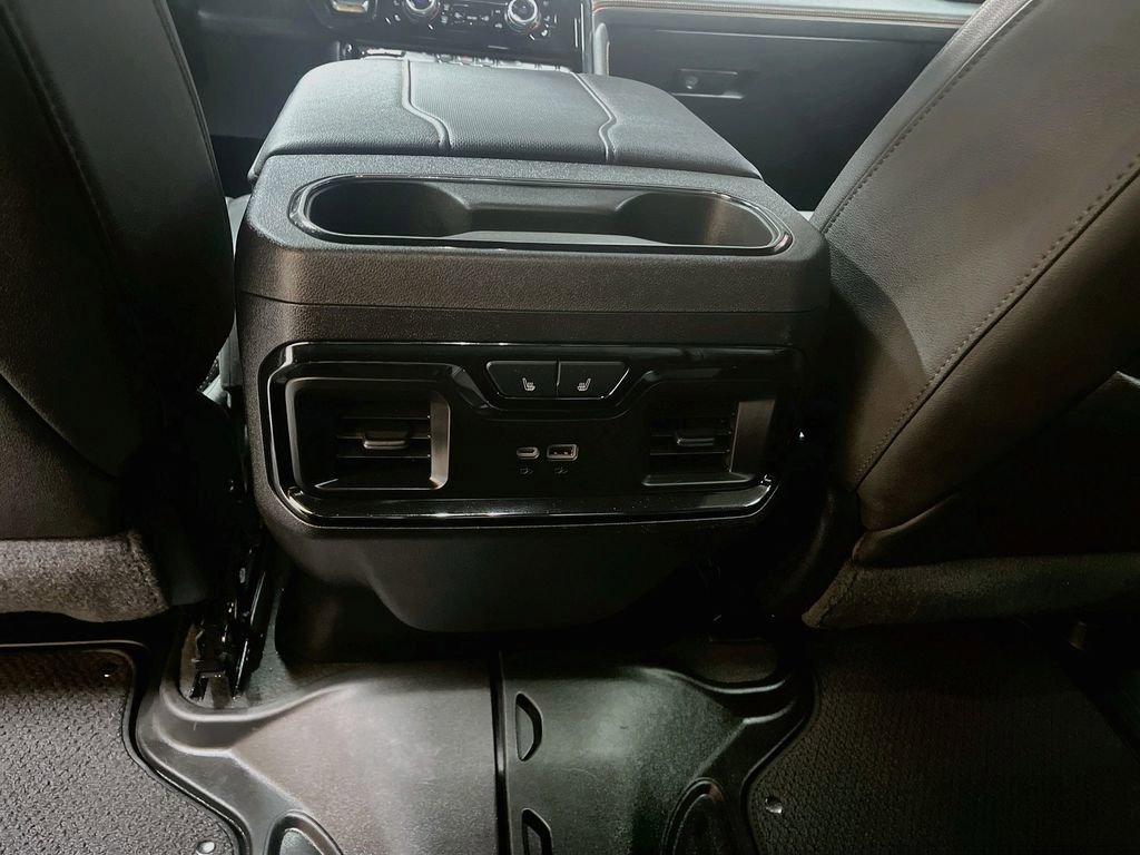 Used 2024 GMC Sierra 1500 AT4 w/ Technology Package AWD/4WD image 26