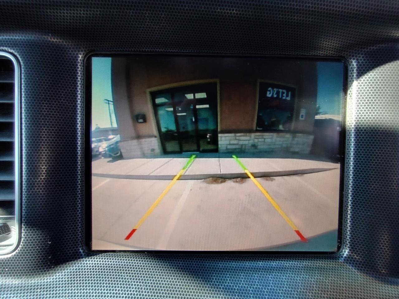 Used 2015 Dodge Charger SXT RWD image 24
