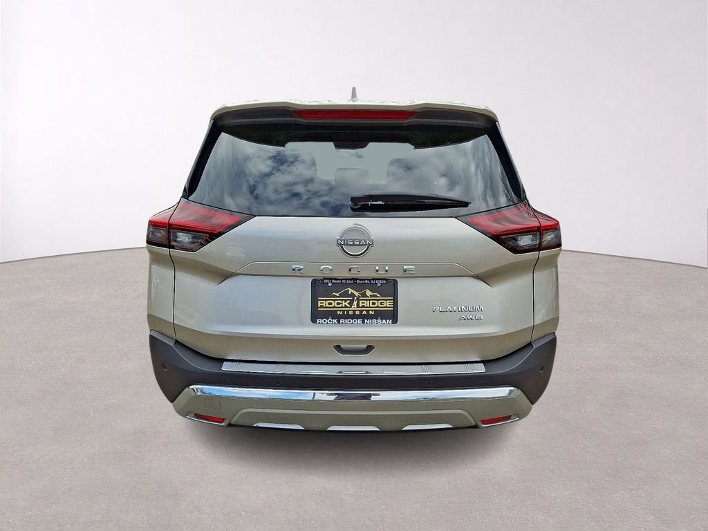 Used 2023 Nissan Rogue Platinum w/ Platinum Premium Package image 6