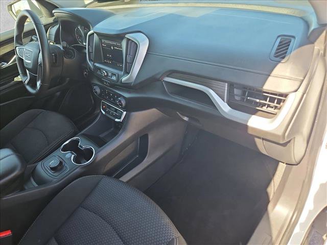 Used 2024 GMC Terrain SLE image 18