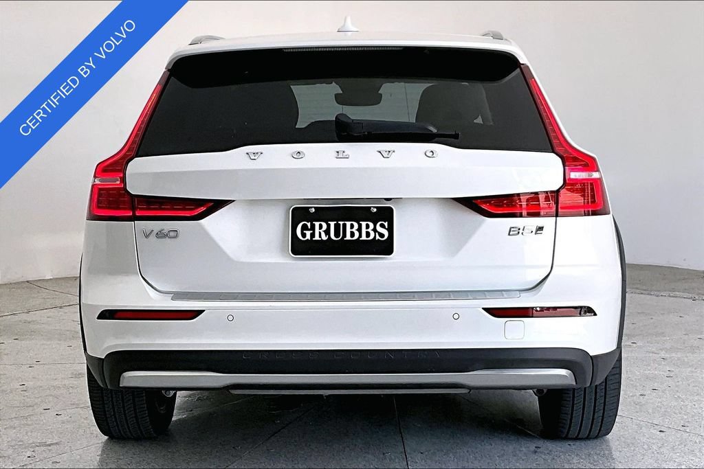 Used 2023 Volvo V60 B5 Cross Country Plus w/ Climate Package AWD/4WD image 5