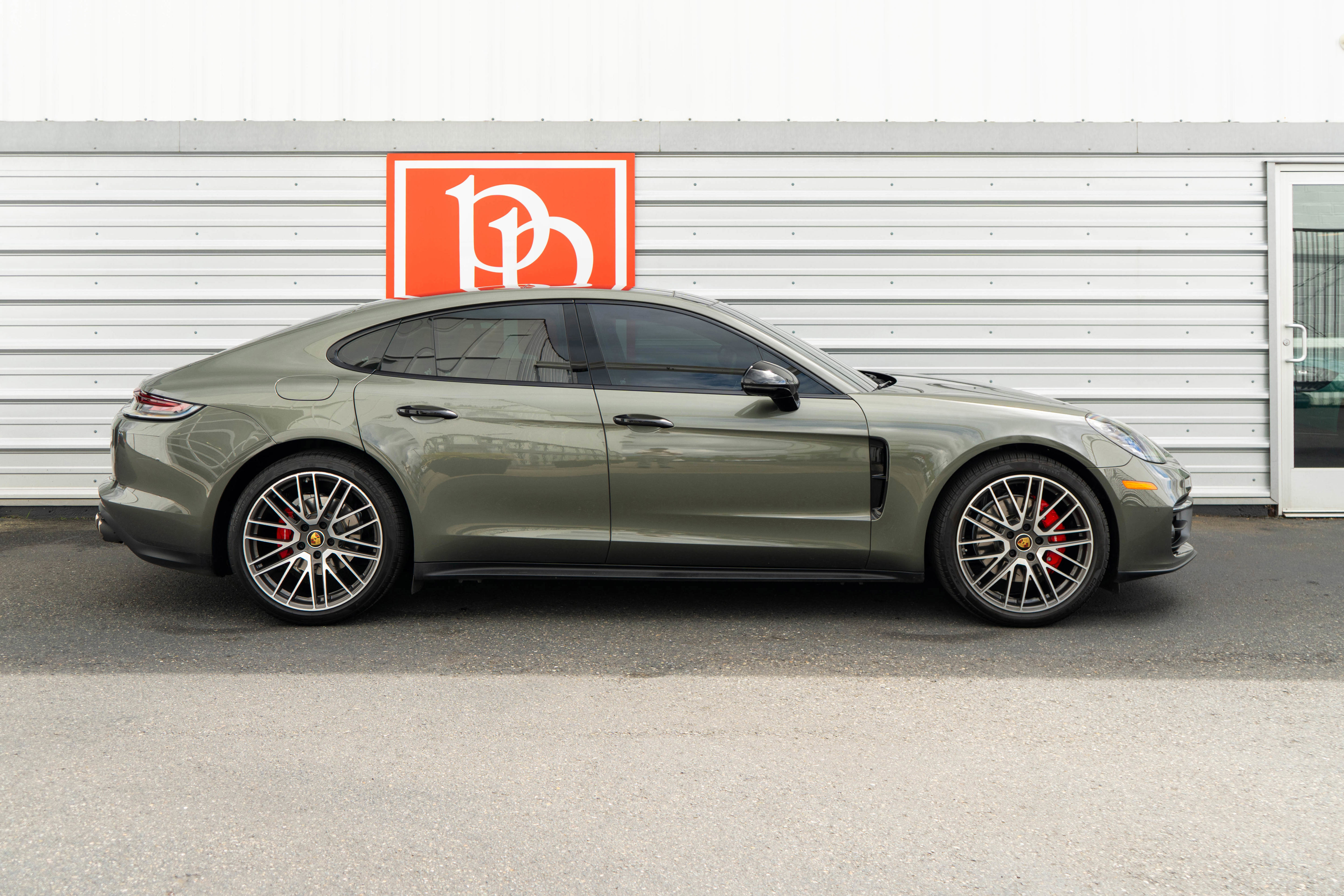 Used 2022 Porsche Panamera 4S AWD/4WD image 42
