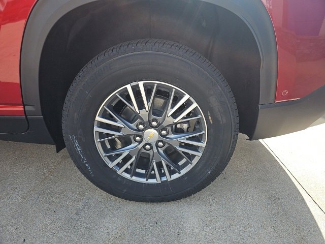 New 2026 Chevrolet Traverse LT w/ Enhanced Driving Package image 9