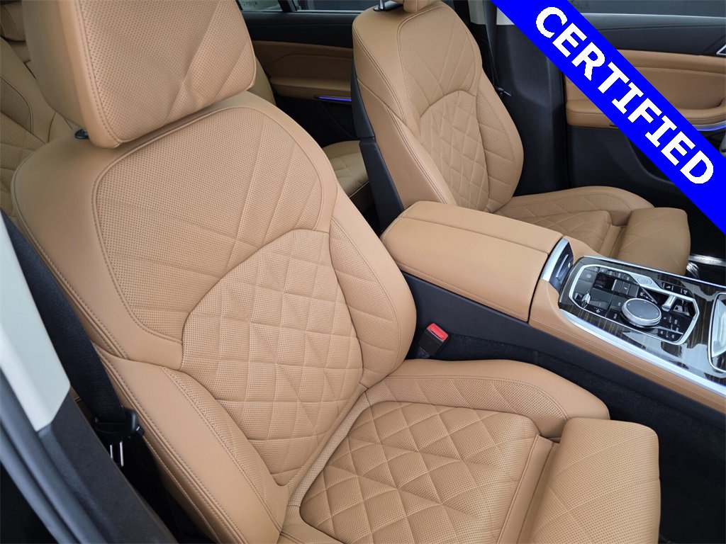 Used 2024 BMW X7 xDrive40i image 31