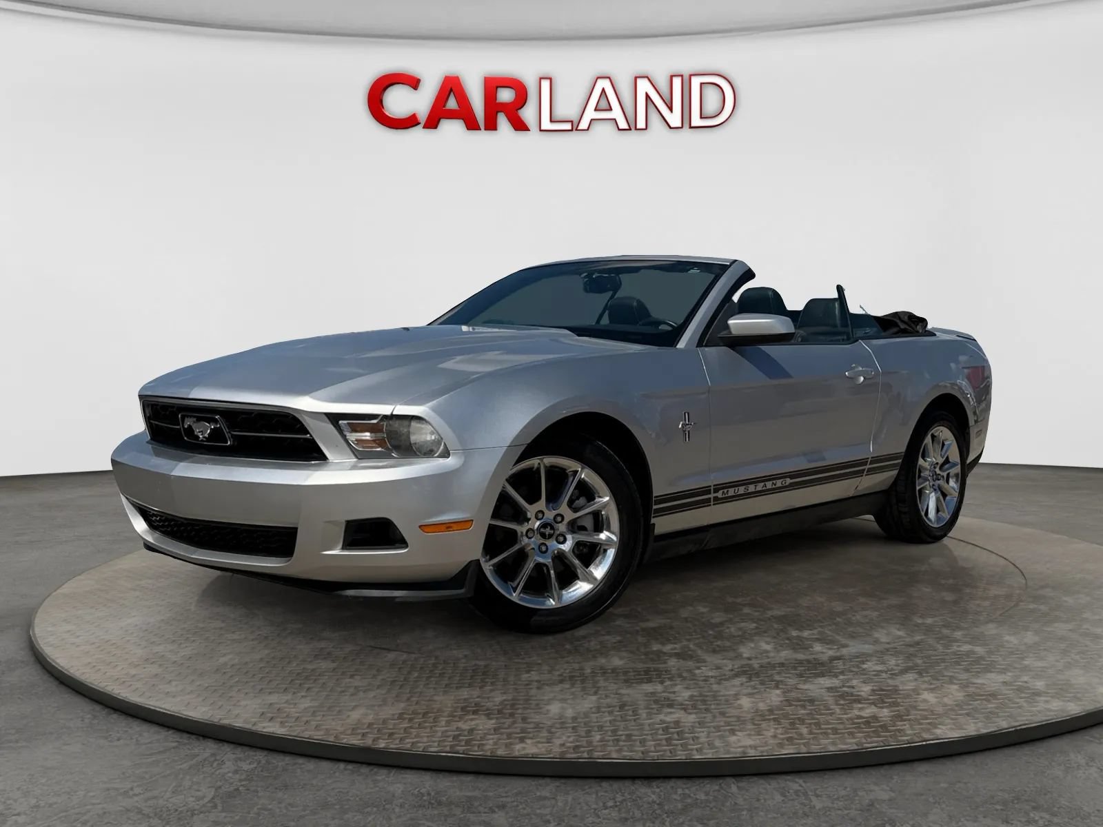 Used 2011 Ford Mustang Premium w/ 202A Rapid Spec Order Code RWD image 10