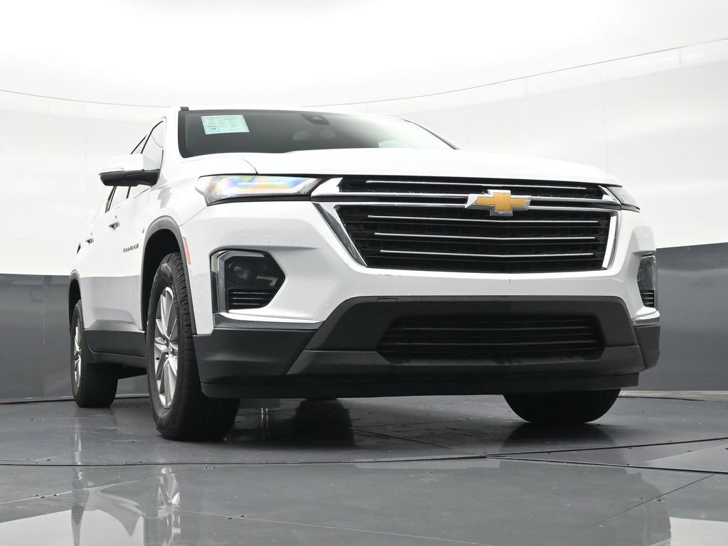 Used 2023 Chevrolet Traverse LT image 30