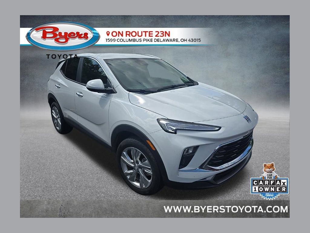 Used 2025 Buick Encore GX Preferred AWD/4WD image 1