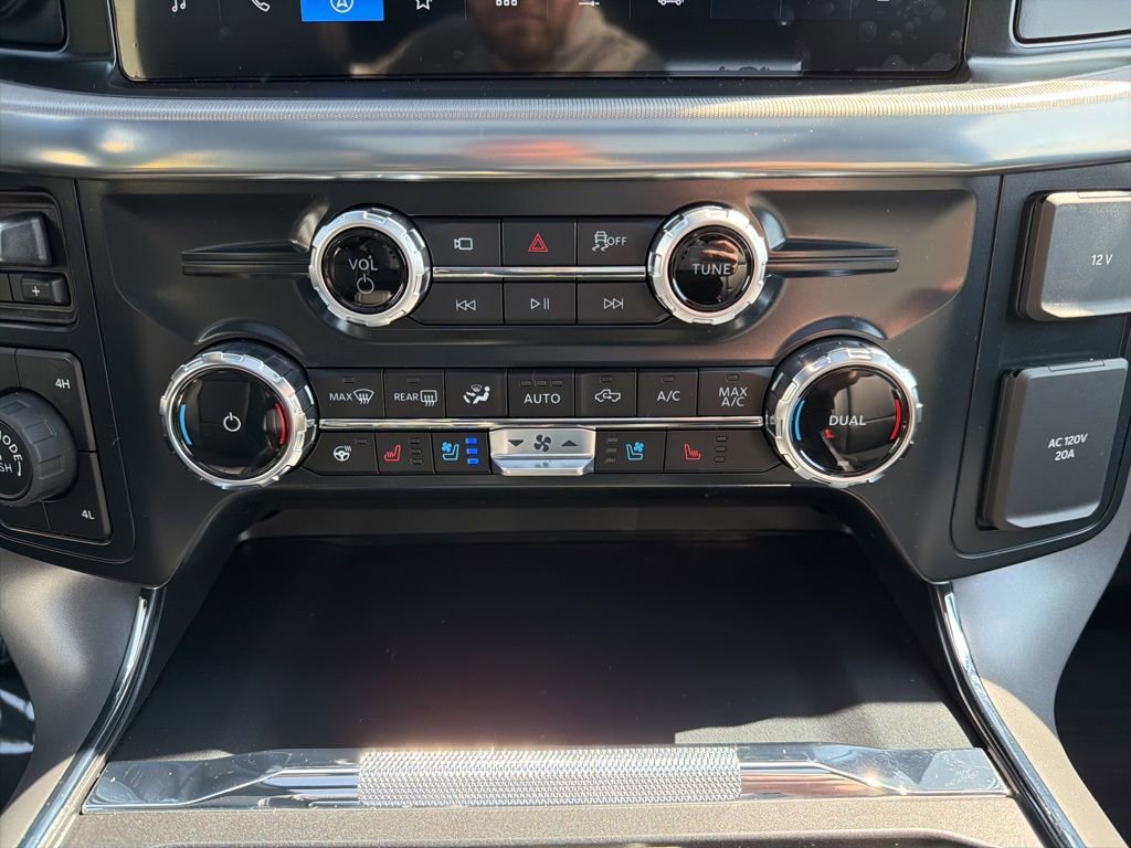 New 2026 Ford F150 Lariat w/ Equipment Group 502A High image 32