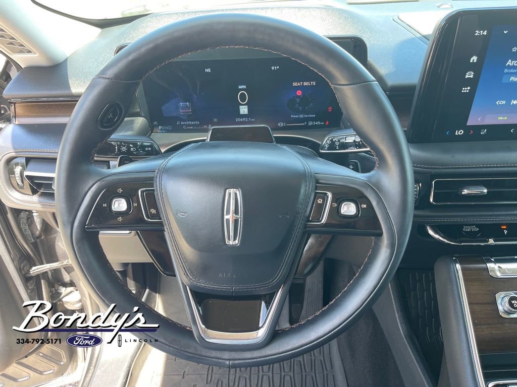 Used 2025 Lincoln Aviator Reserve w/ Equipment Group 201A image 7