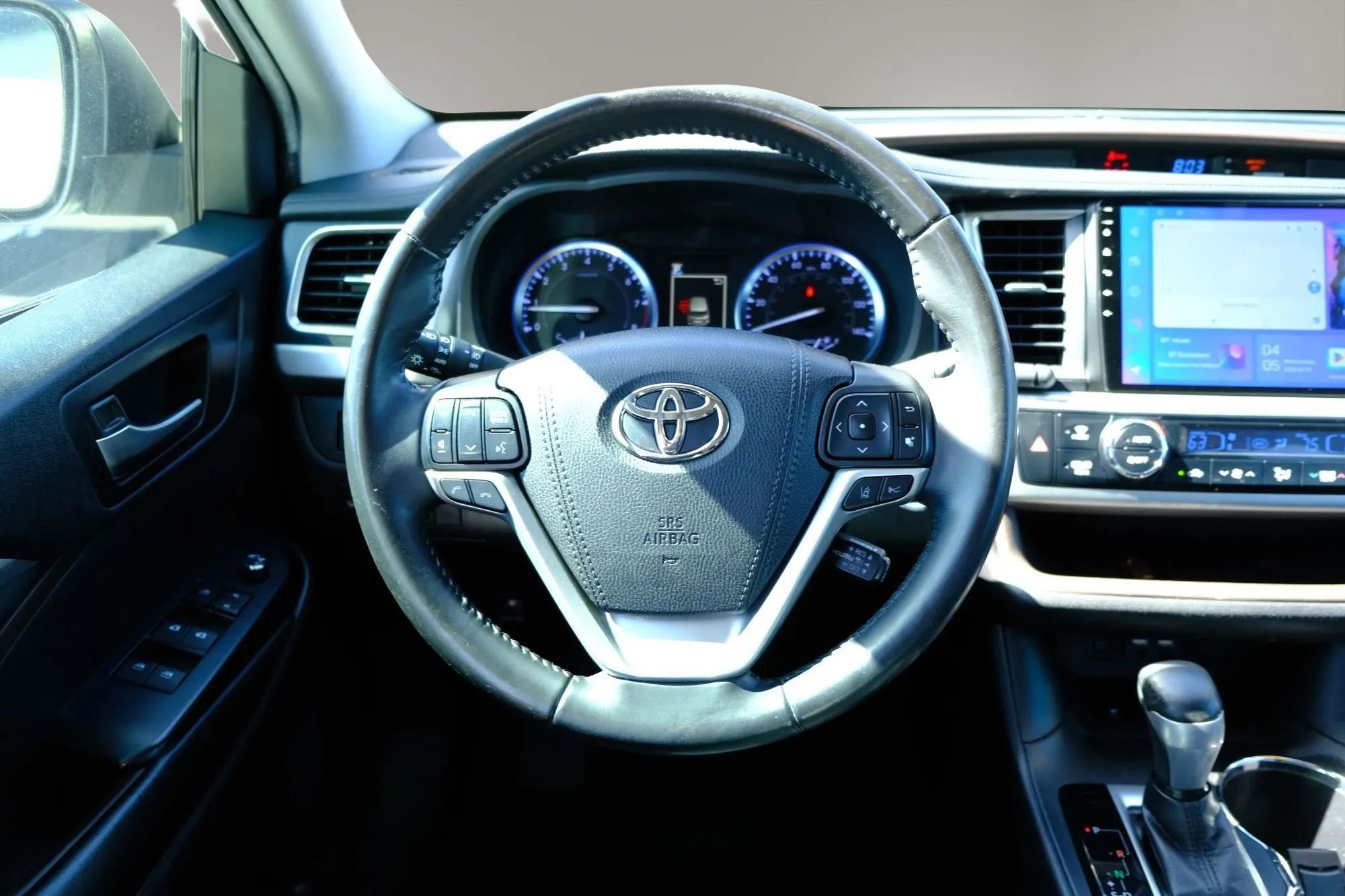 Used 2019 Toyota Highlander XLE image 27