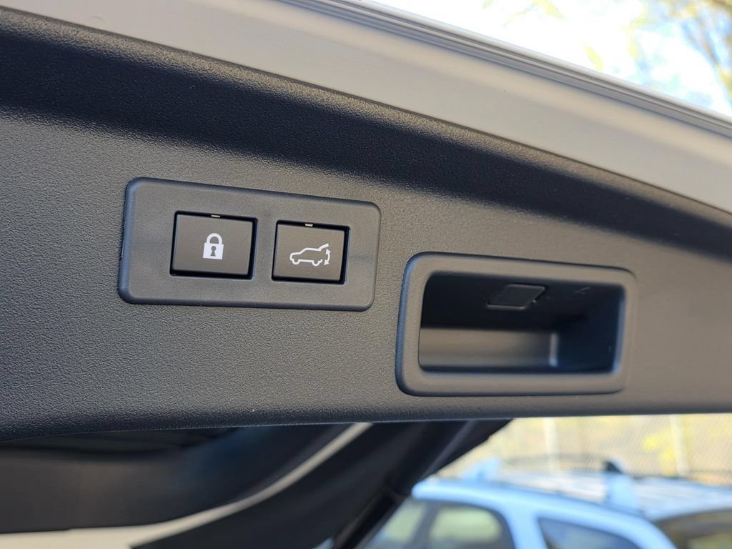 New 2026 Subaru Outback Limited AWD/4WD image 16