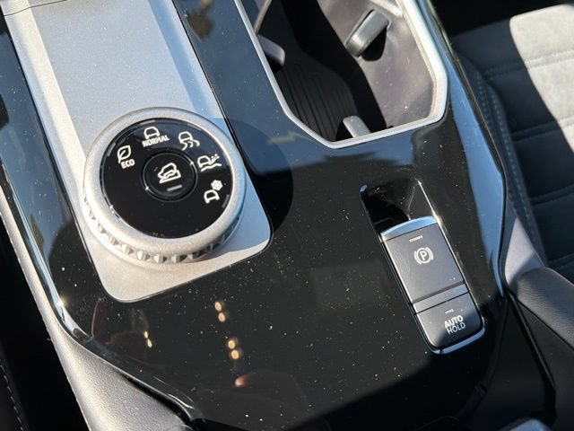 New 2026 Mitsubishi Outlander LE FWD image 29