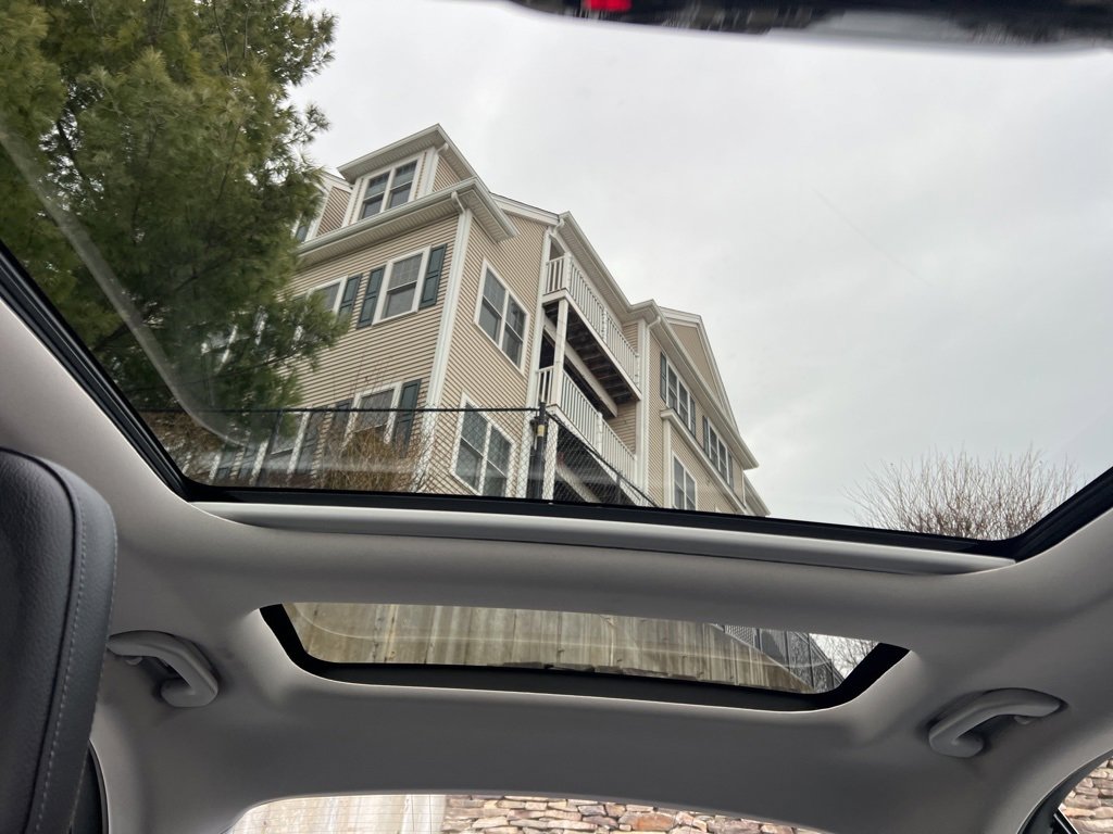 Used 2023 Mercedes-Benz C 300 4MATIC Sedan image 22