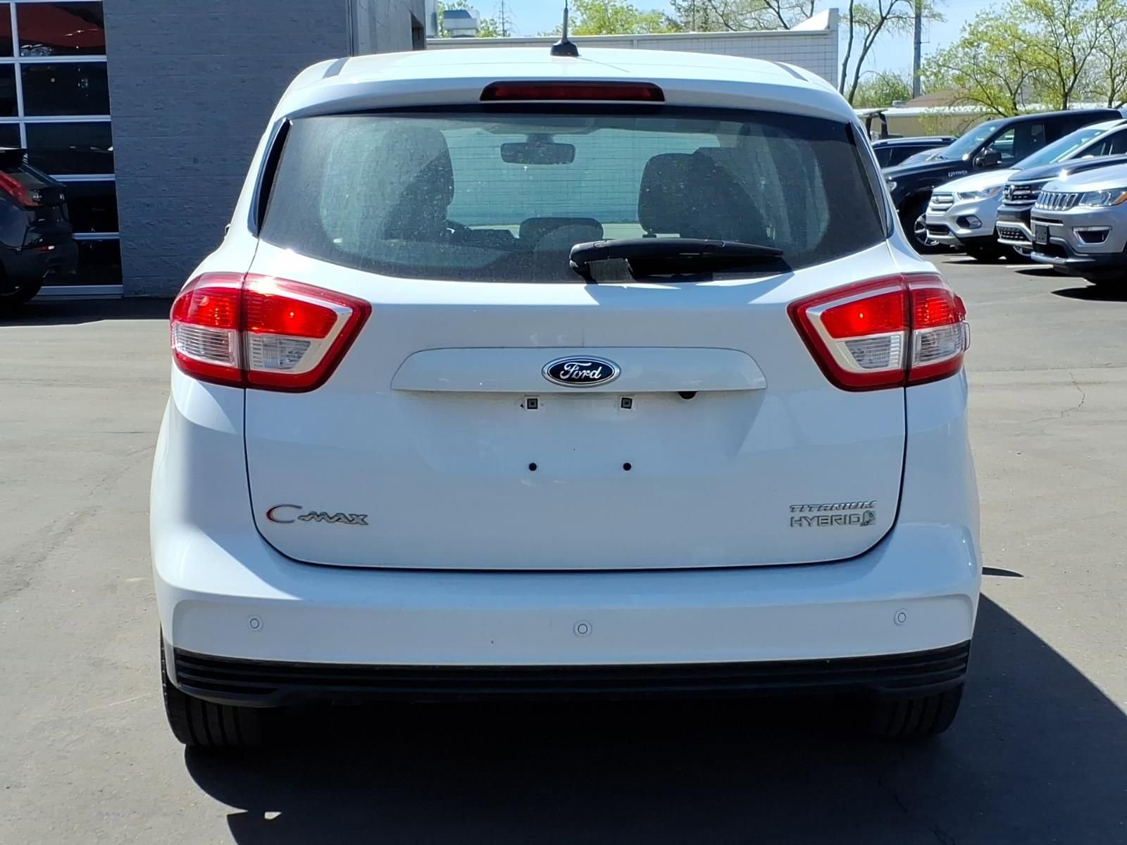 Used 2018 Ford C-MAX Titanium w/ Equipment Group 301A FWD image 4