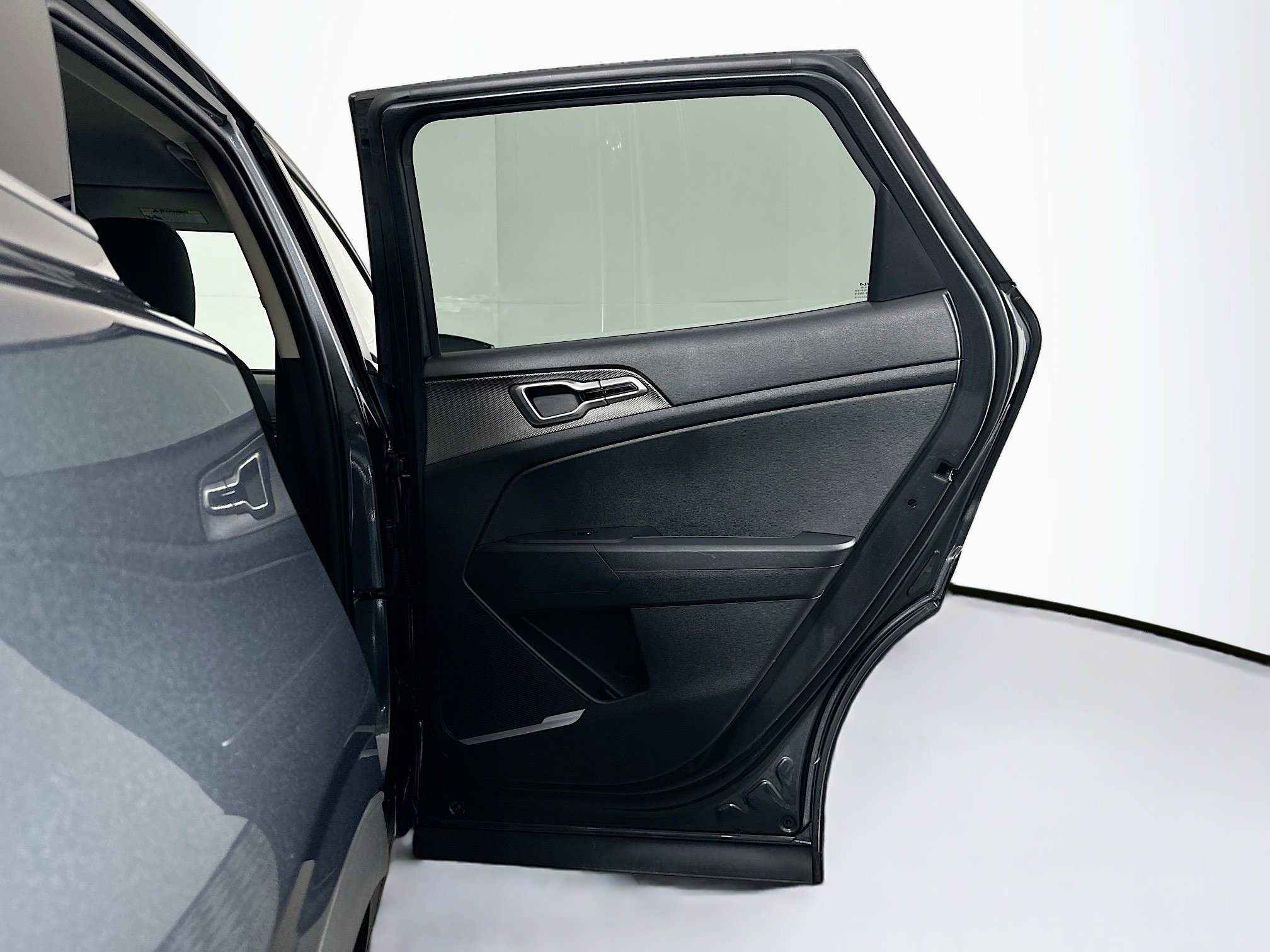 Used 2025 Kia Sportage LX image 29