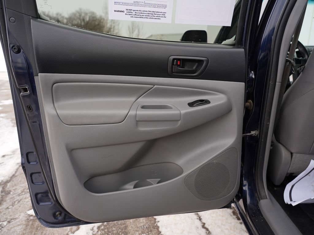 Used 2013 Toyota Tacoma 4x4 Double Cab w/ TRD Sport Pkg image 19