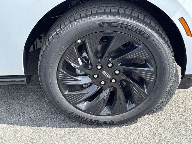 New 2026 Lincoln Navigator L Reserve w/ Jet Appearance Package AWD/4WD image 9