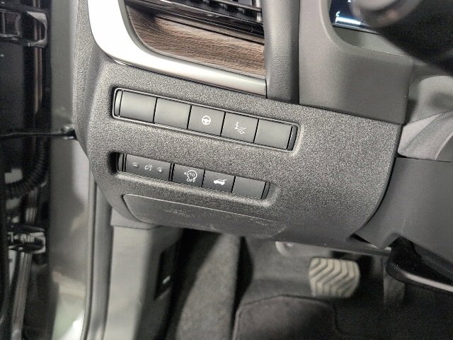 New 2026 Nissan Rogue Platinum image 18