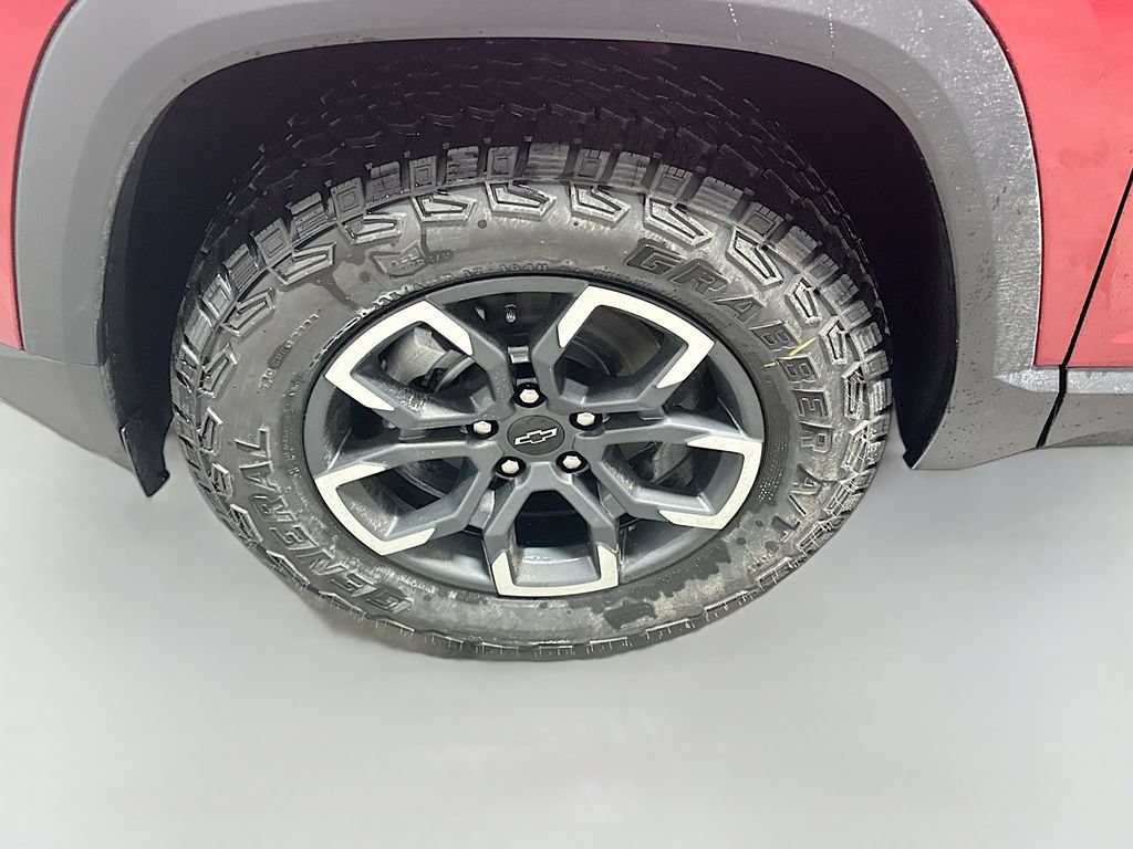 New 2026 Chevrolet Equinox ACTIV FWD image 36