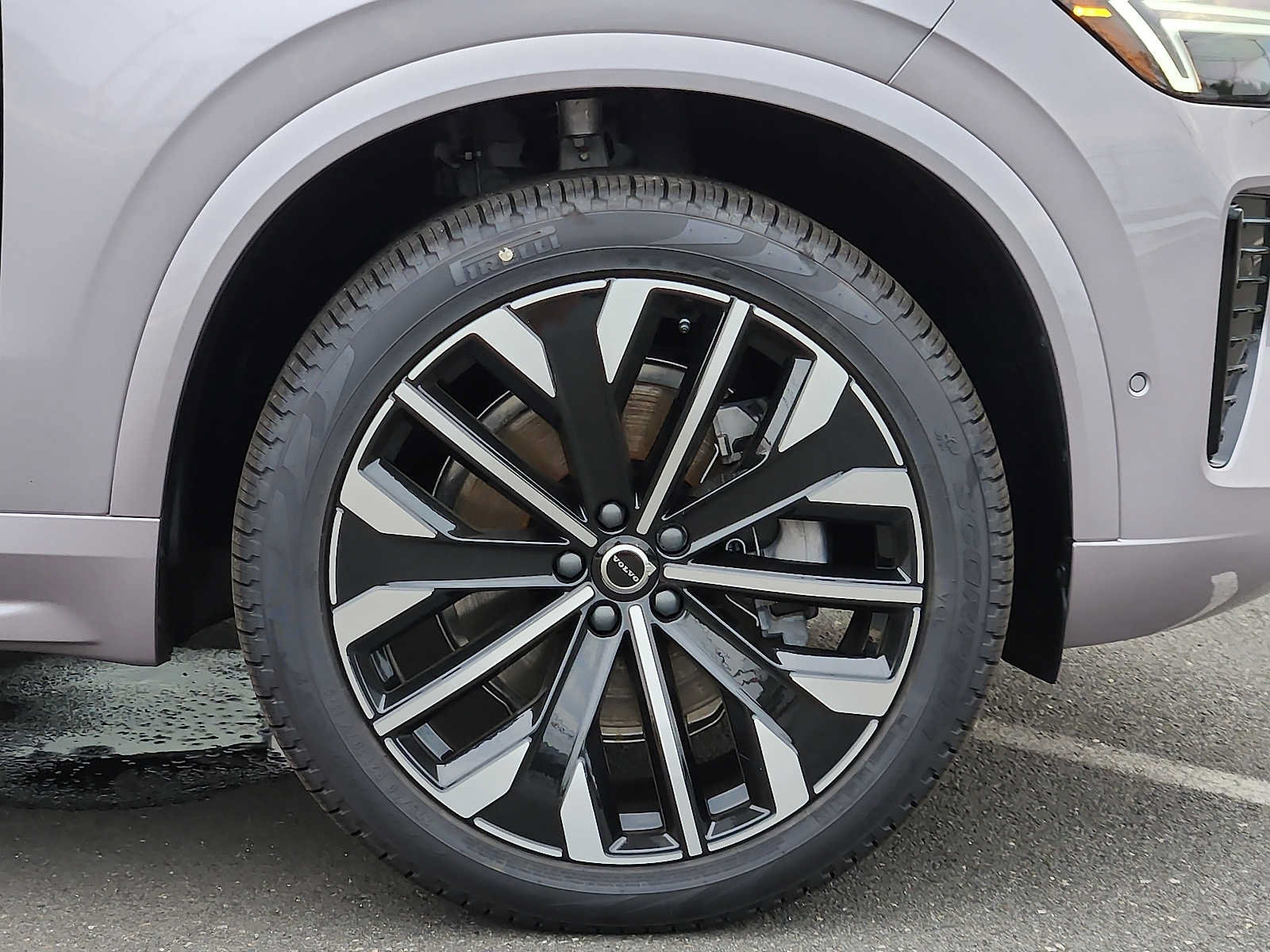 Used 2026 Volvo XC90 B6 Ultra w/ Protection Package Premier AWD/4WD image 8