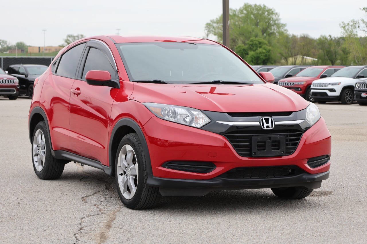 Used 2018 Honda HR-V LX image 4