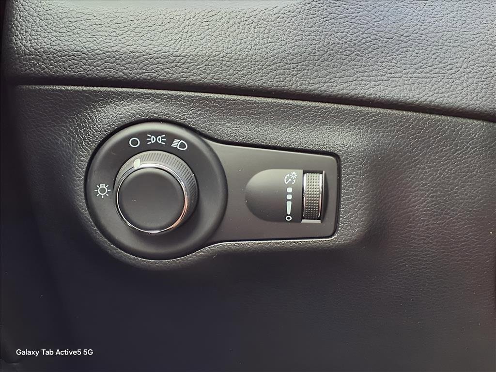 Used 2021 Jeep Compass Sport w/ Cold Weather Group image 19