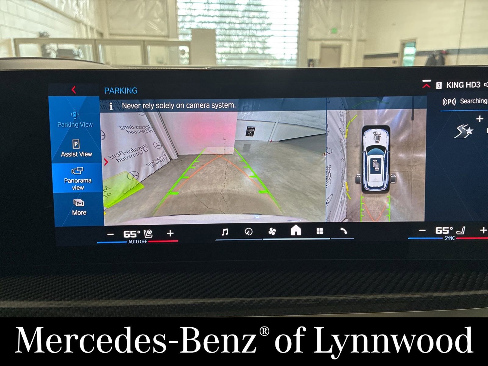 Used 2024 BMW X5 M Competition w/ Executive Package image 19