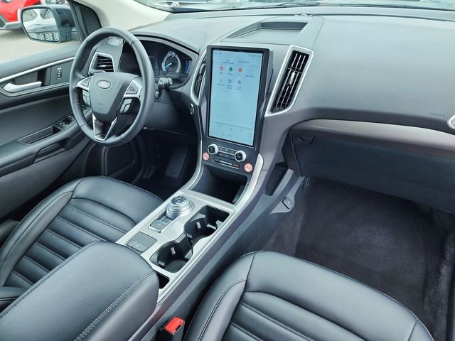 Used 2024 Ford Edge SEL image 2
