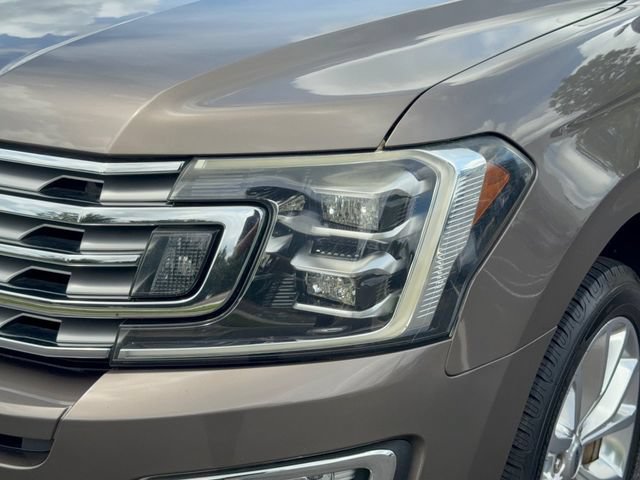 Used 2018 Ford Expedition Limited w/ Equipment Group 302A RWD image 9
