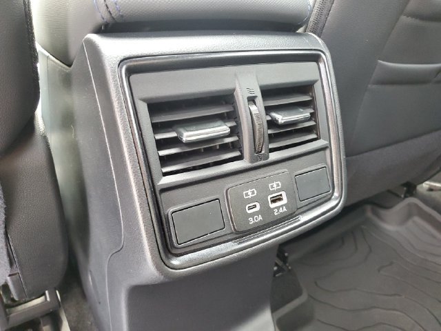 Used 2025 Subaru Forester Limited AWD/4WD image 25