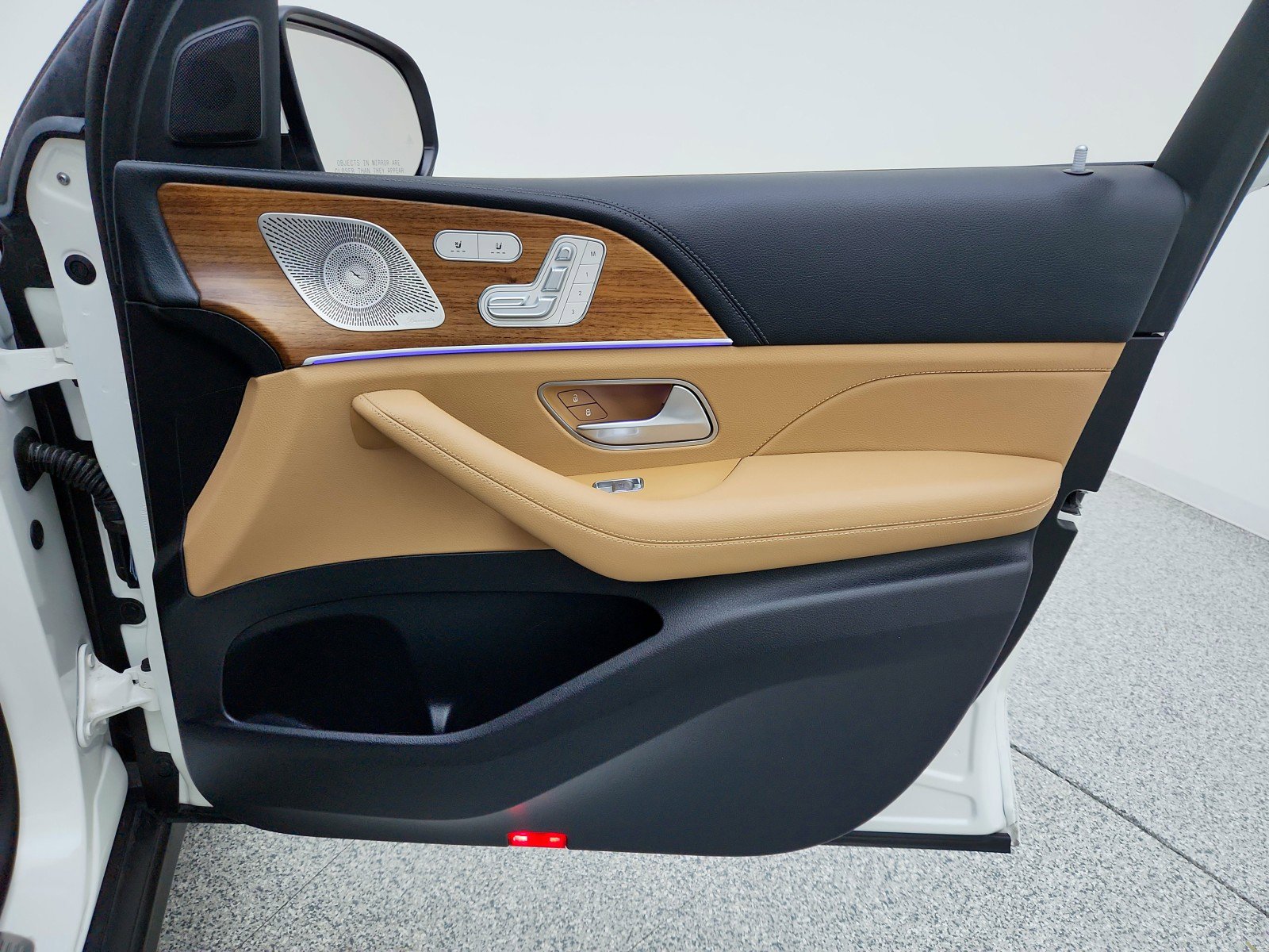 Used 2024 Mercedes-Benz GLE 450e 4MATIC image 30