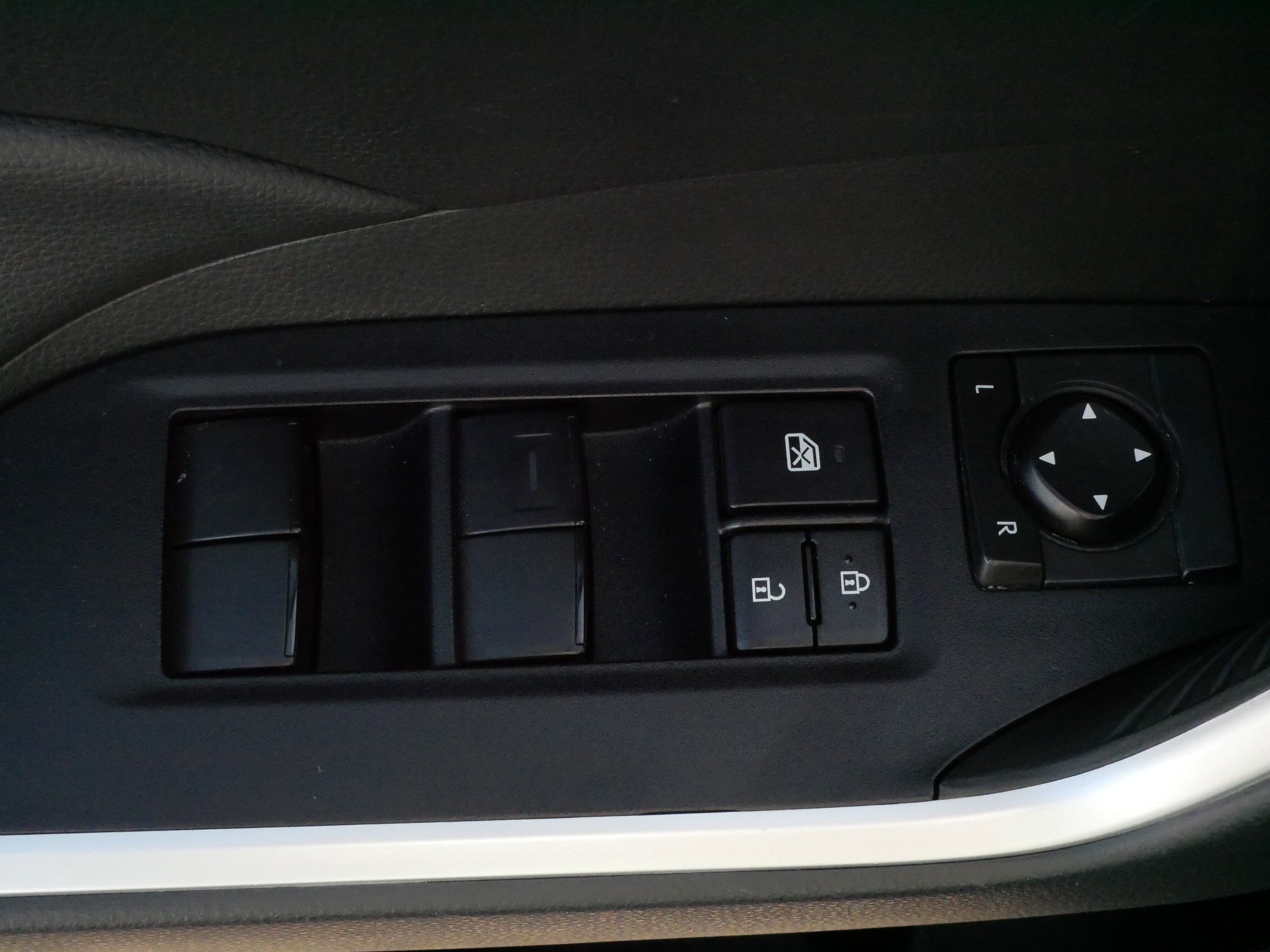 Certified 2023 Toyota RAV4 LE image 21