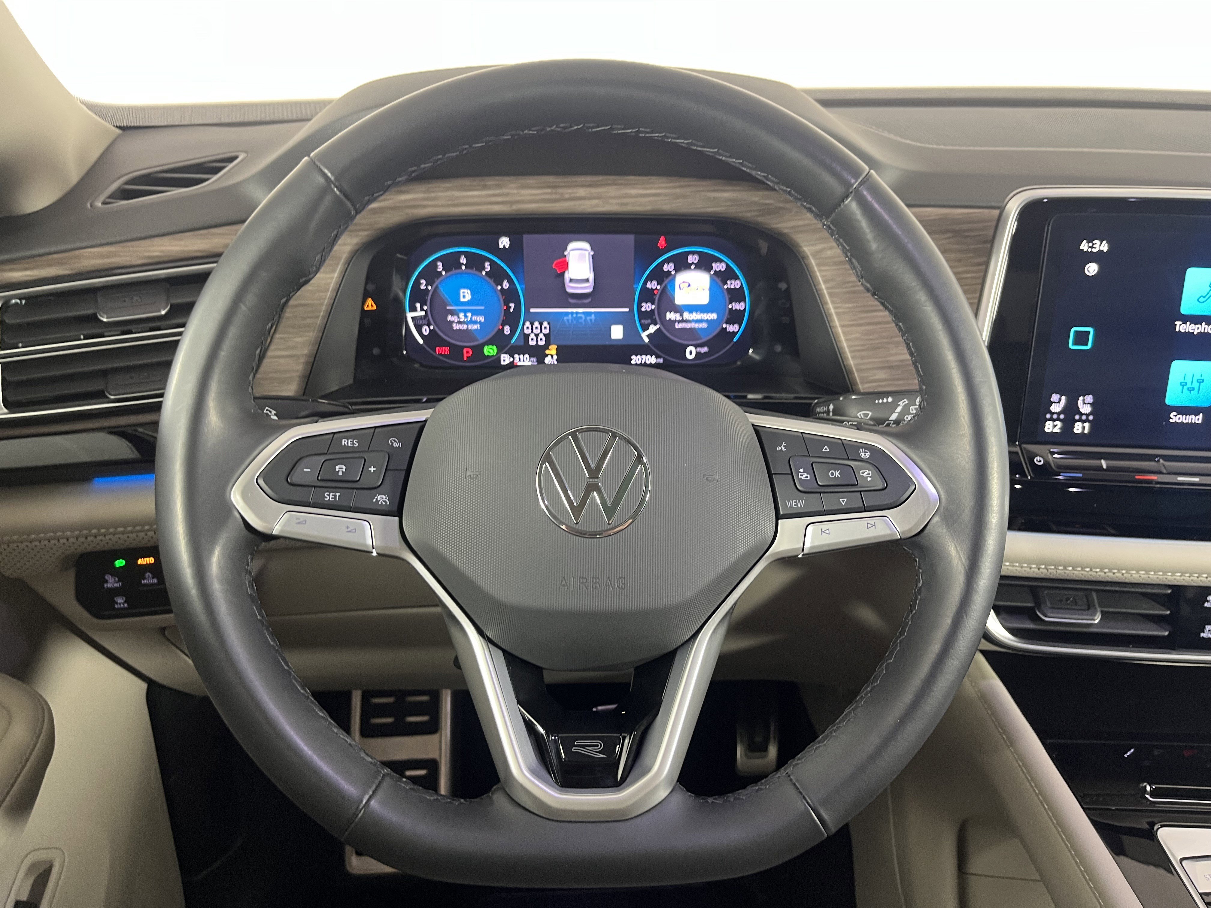 Certified 2024 Volkswagen Atlas SEL Premium R-Line AWD/4WD image 12