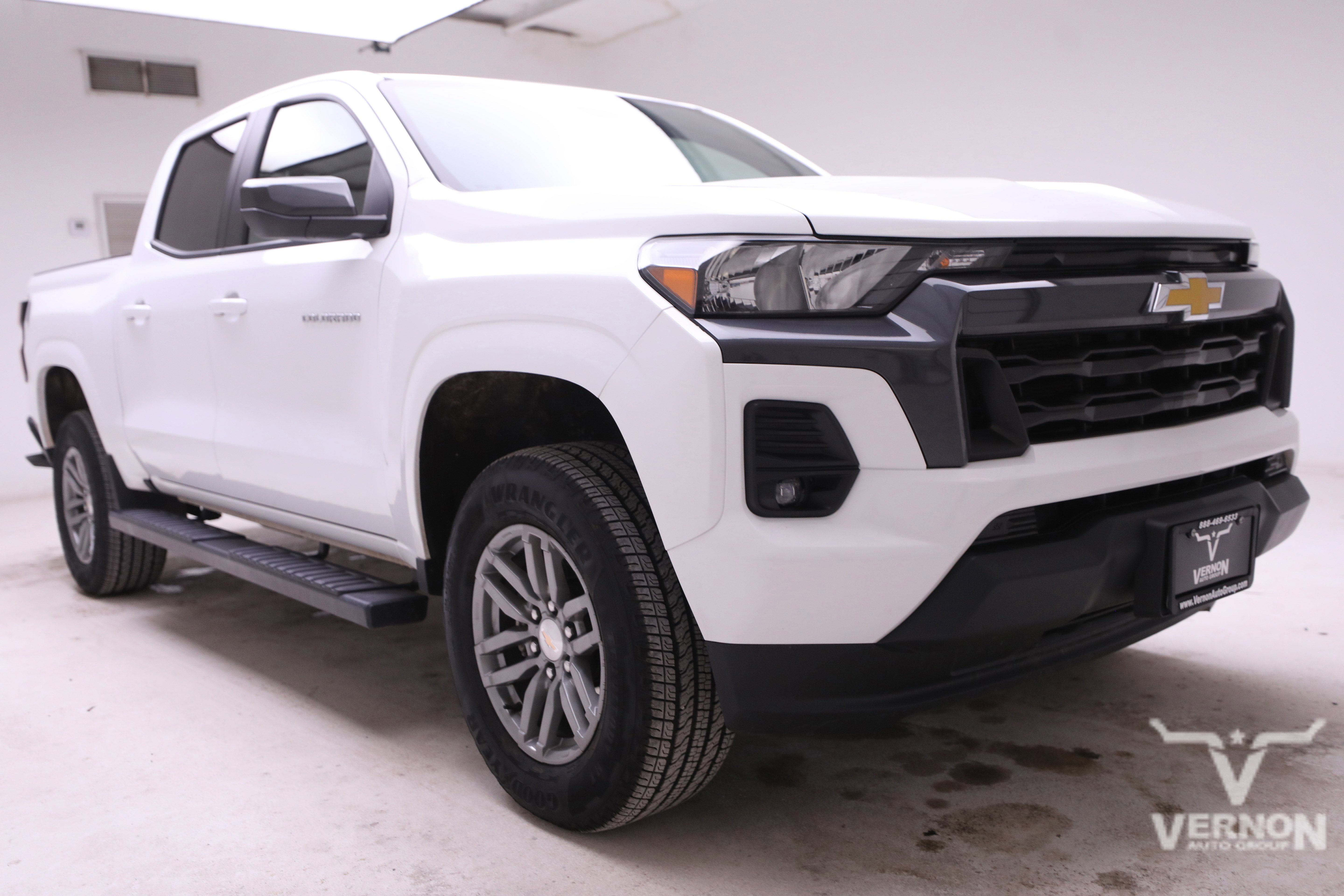 Used 2024 Chevrolet Colorado LT w/ LT Convenience Package image 7