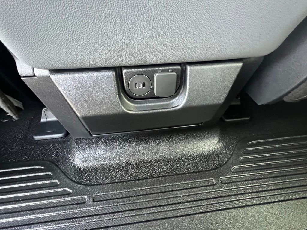 New 2026 Ford F450 XL w/ XL Chrome Package image 17