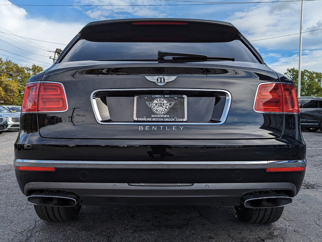Used 2018 Bentley Bentayga Mulliner image 9