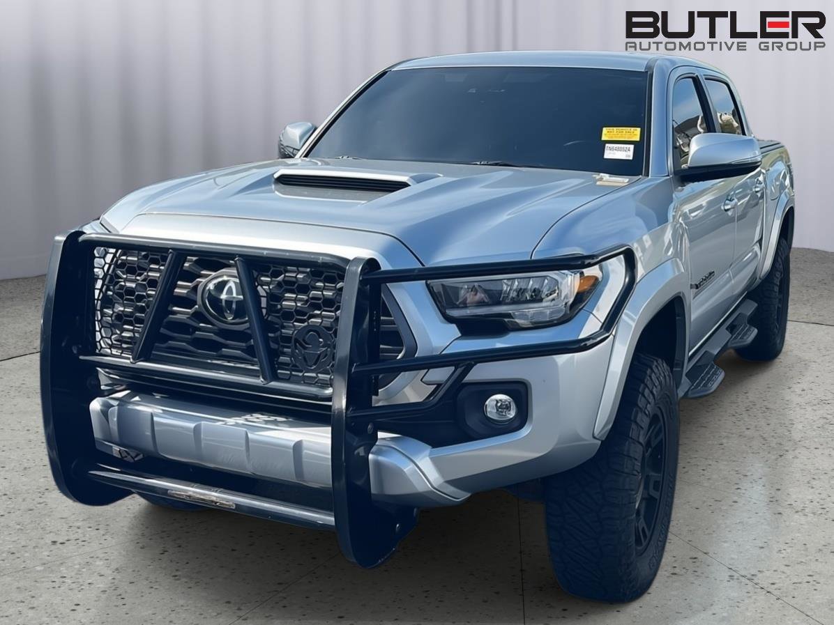 Used 2022 Toyota Tacoma TRD Sport image 1