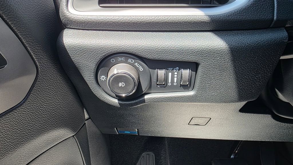 New 2025 Chrysler Pacifica Select image 34