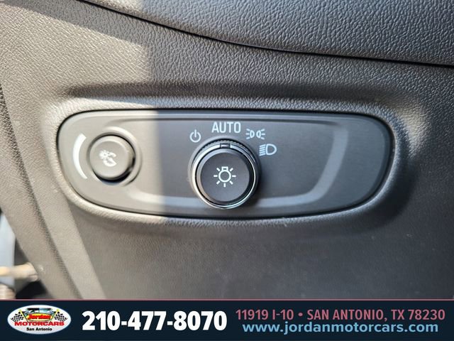 Used 2021 Chevrolet Equinox LS w/ LS Convenience Package FWD image 24