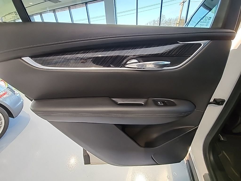 Used 2020 Cadillac XT6 Premium Luxury image 21