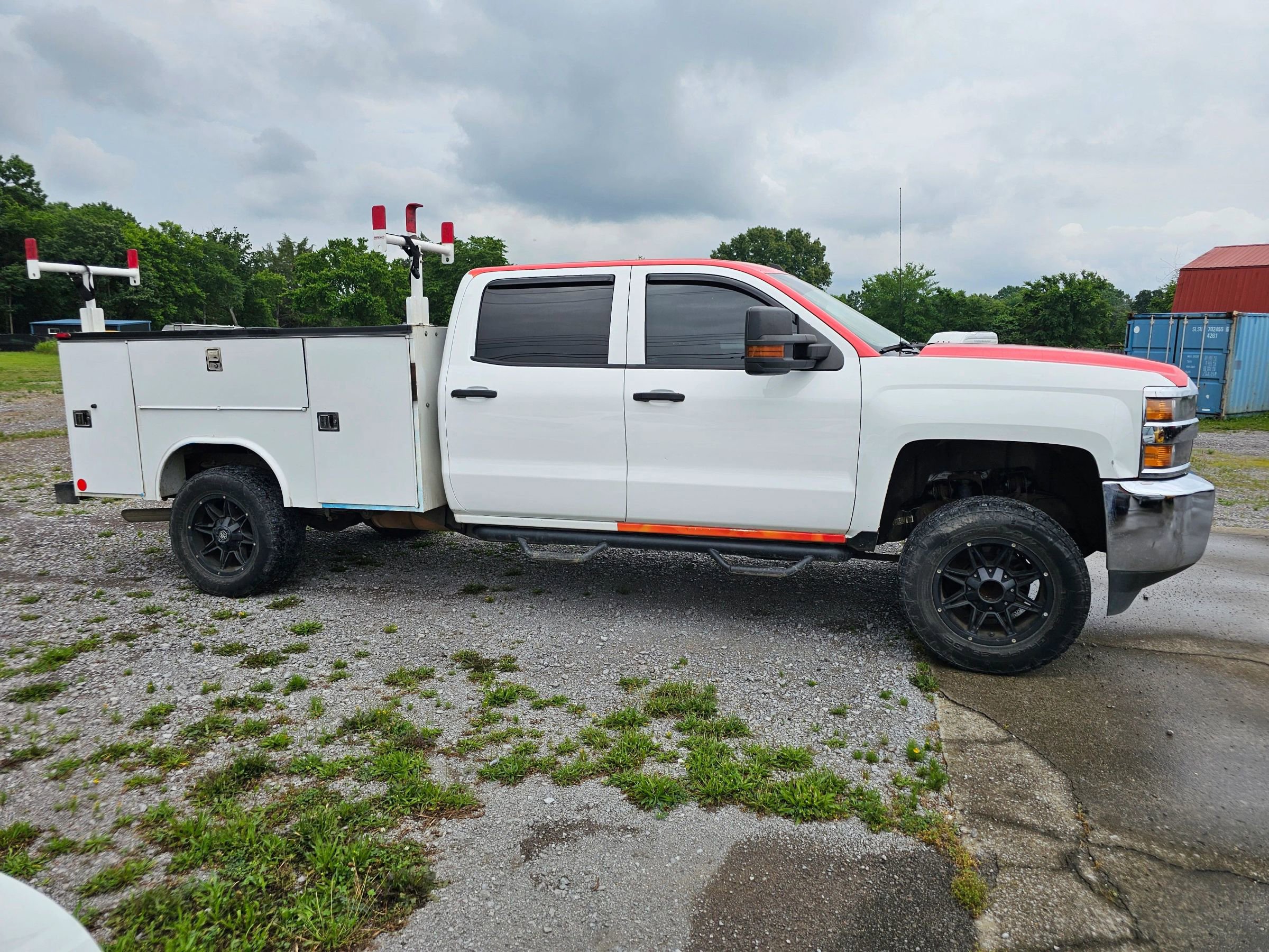 Used 2016 Chevrolet Silverado 3500 2WD Crew Cab image 16