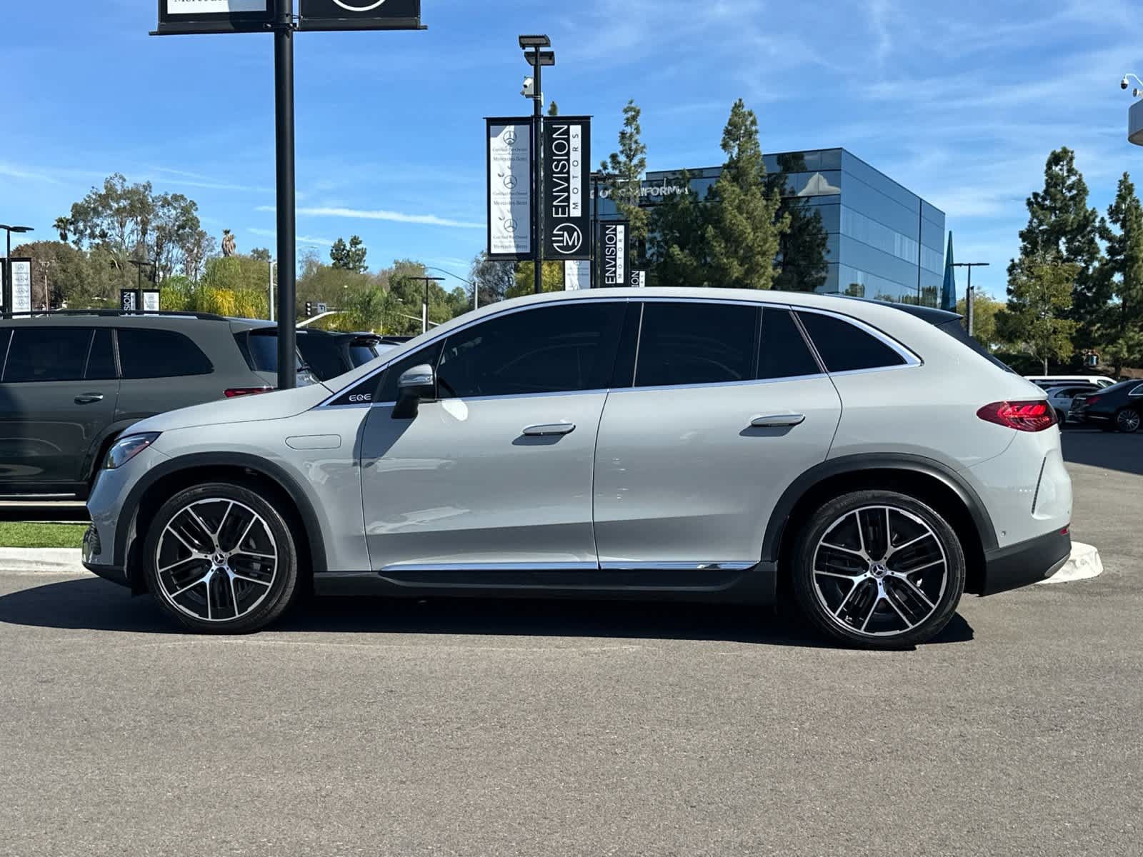 Used 2023 Mercedes-Benz EQE 350+ 4MATIC SUV image 7