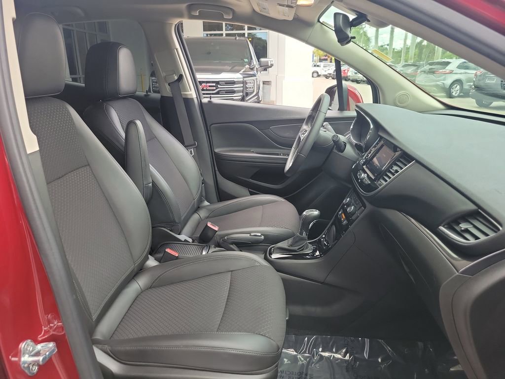 Certified 2022 Buick Encore Preferred w/ Safety Package FWD image 24