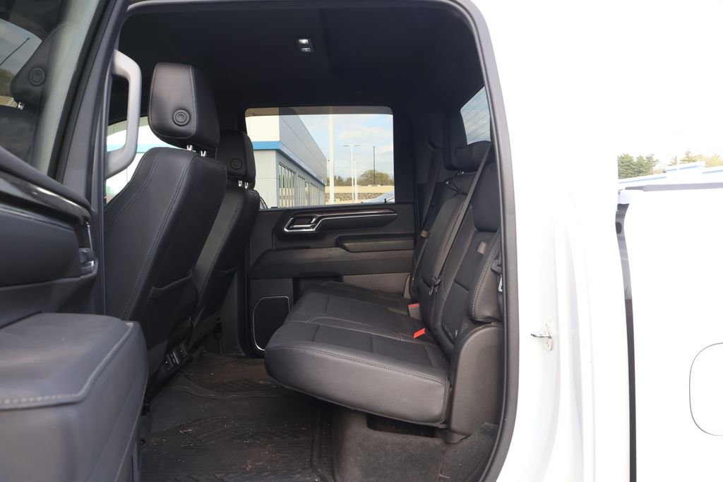 Used 2024 Chevrolet Silverado 2500 LTZ AWD/4WD image 34