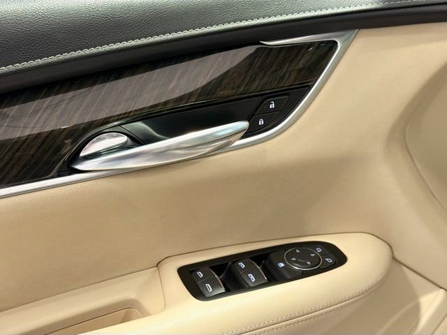 Used 2018 Cadillac XT5 AWD image 15