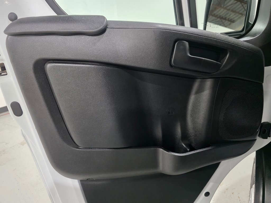 Used 2023 RAM ProMaster 2500 image 15